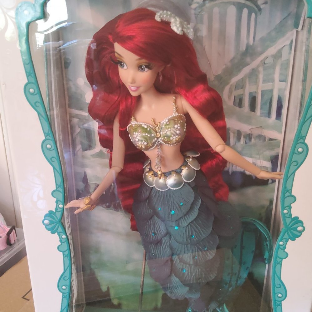 Disney limited 17 in ARIEL GRAIL  LIMITED   First one made  RETIRED  RARE - Picture 3 of 3
